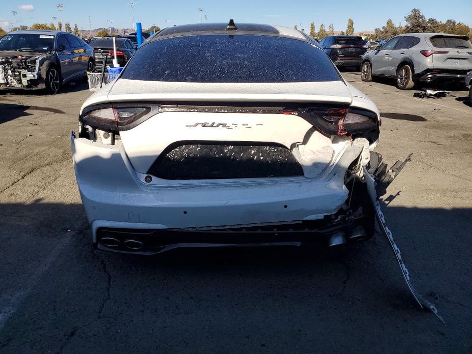 2018 KIA STINGER PREMIUM 6