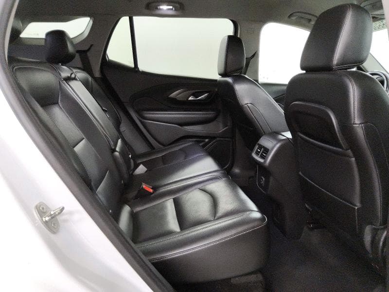 2023 GMC TERRAIN SLT 11