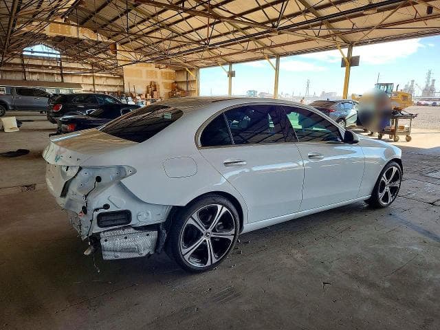 2024 MERCEDES-BENZ C 300 3