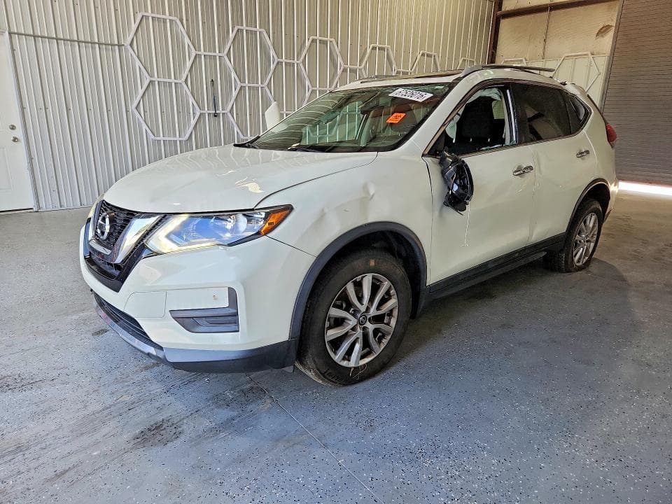 2017 NISSAN ROGUE SV