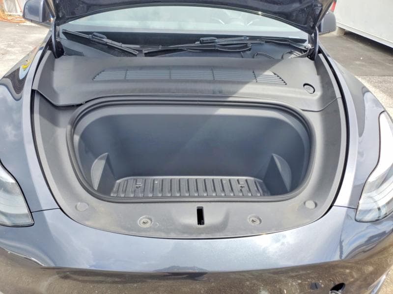 2024 TESLA MODEL Y 12