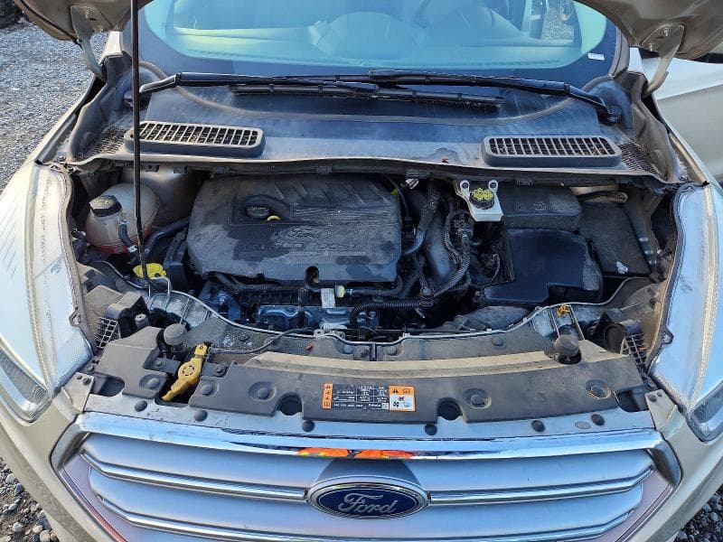 2017 FORD ESCAPE SE 12