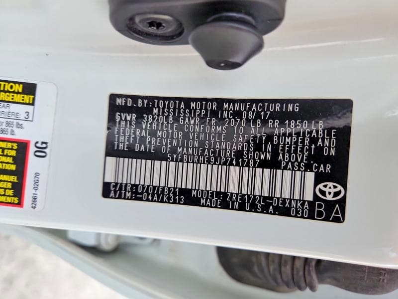 2018 TOYOTA COROLLA LE 12