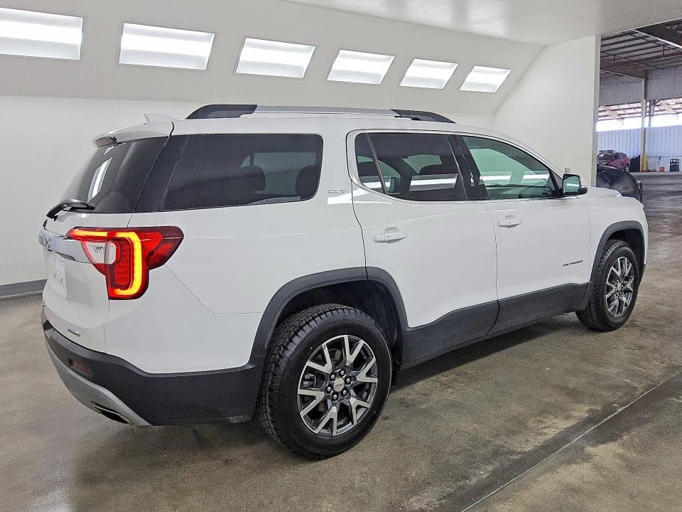 2023 GMC ACADIA SLT 3