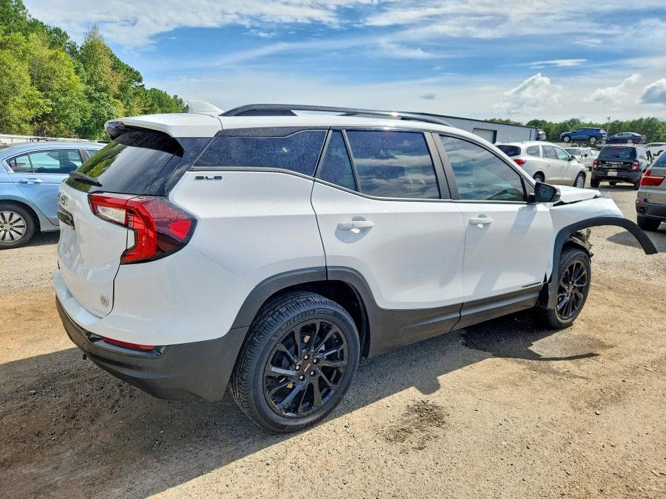 2023 GMC TERRAIN SLE 3