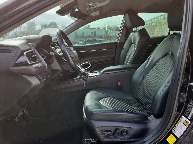 2020 TOYOTA CAMRY SE 7