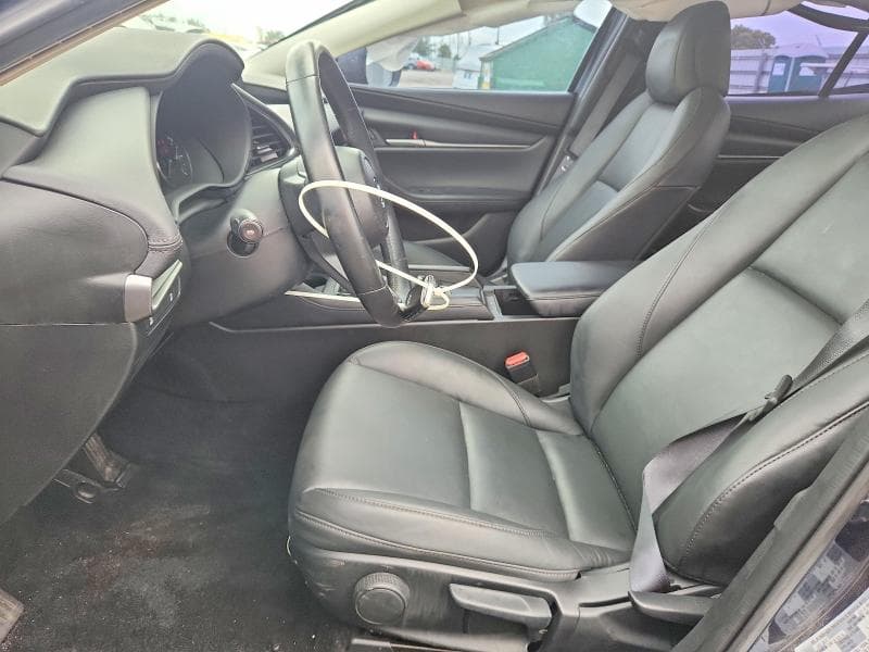 2023 MAZDA 3 SELECT 7