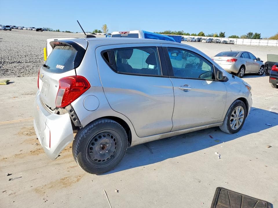 2021 CHEVROLET SPARK 1LT (LT) 3