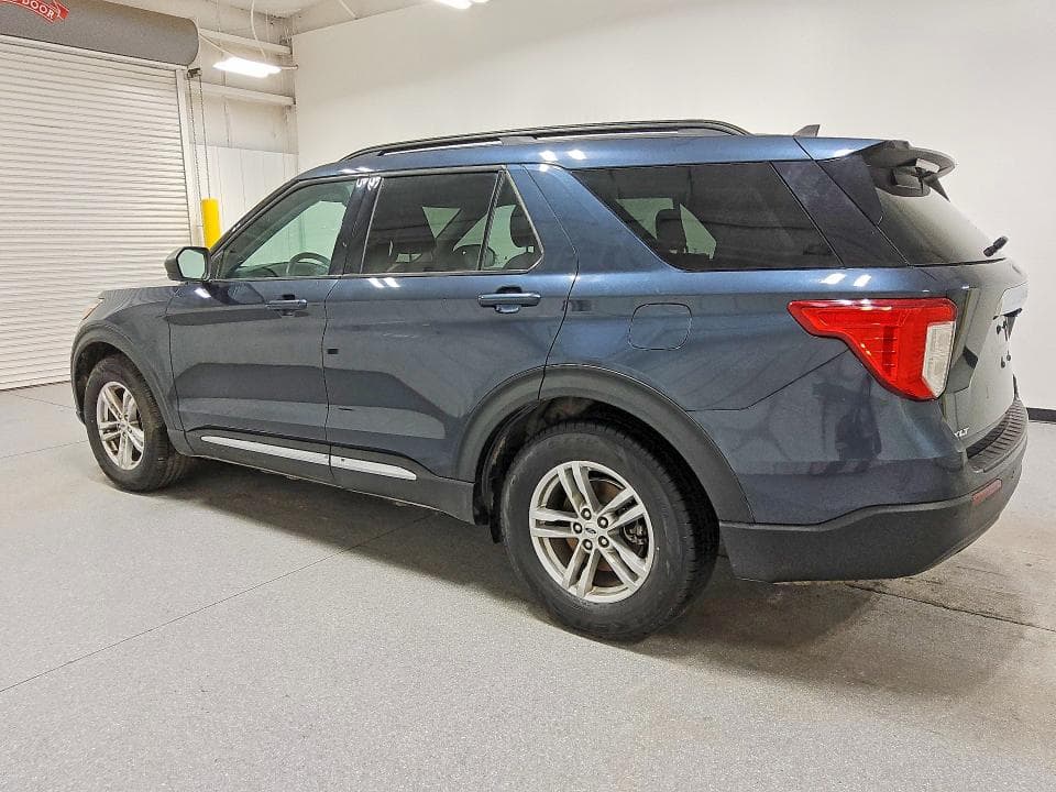 2022 FORD EXPLORER XLT 2