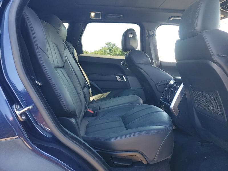 2017 LAND ROVER RANGE ROVER SPORT HSE 11
