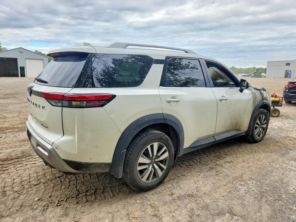 2023 NISSAN PATHFINDER SL 3