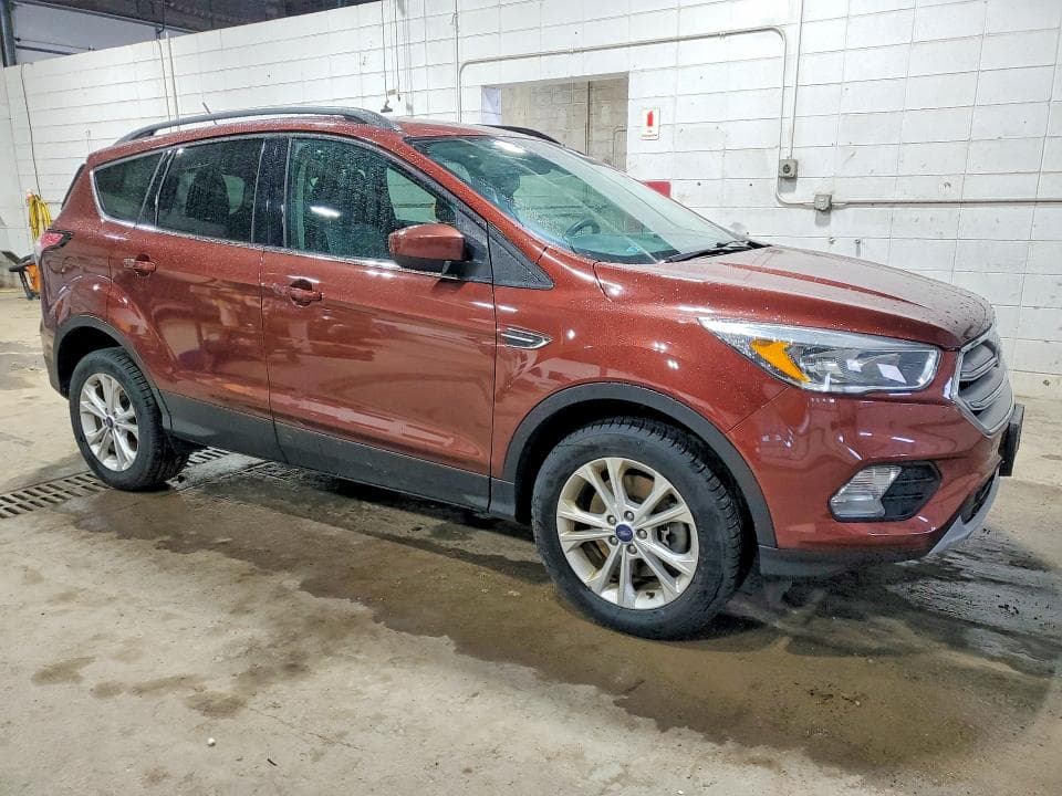 2018 FORD ESCAPE SE 4