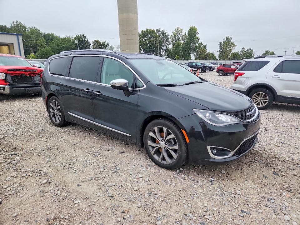 2018 CHRYSLER PACIFICA LIMITED 4