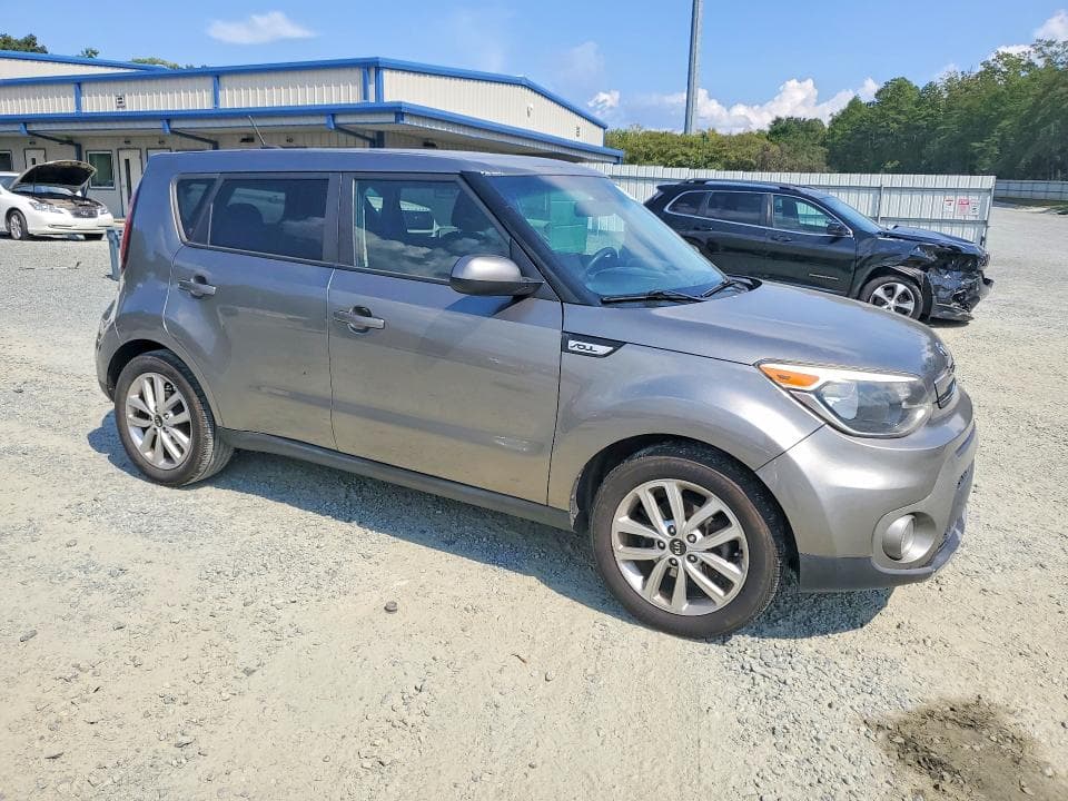 2019 KIA SOUL + 4