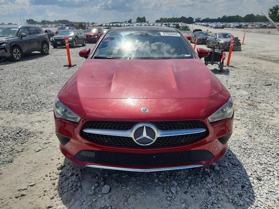 2022 MERCEDES-BENZ CLA 250 4MATIC 5