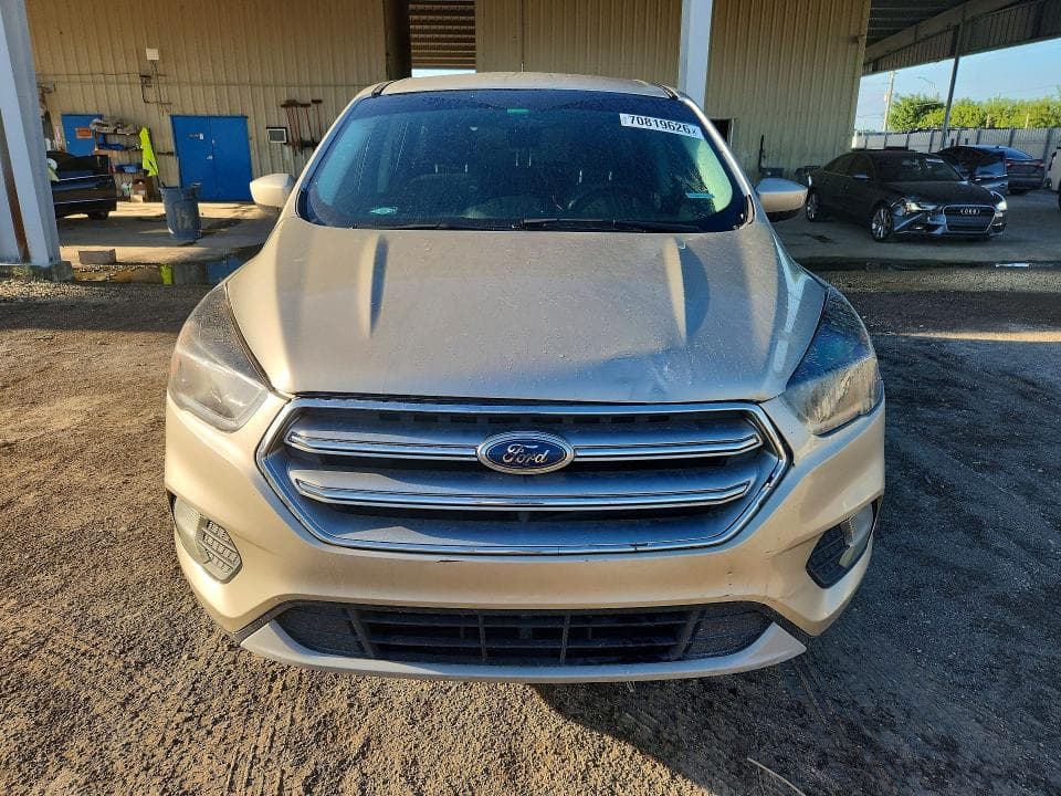 2017 FORD ESCAPE SE 5