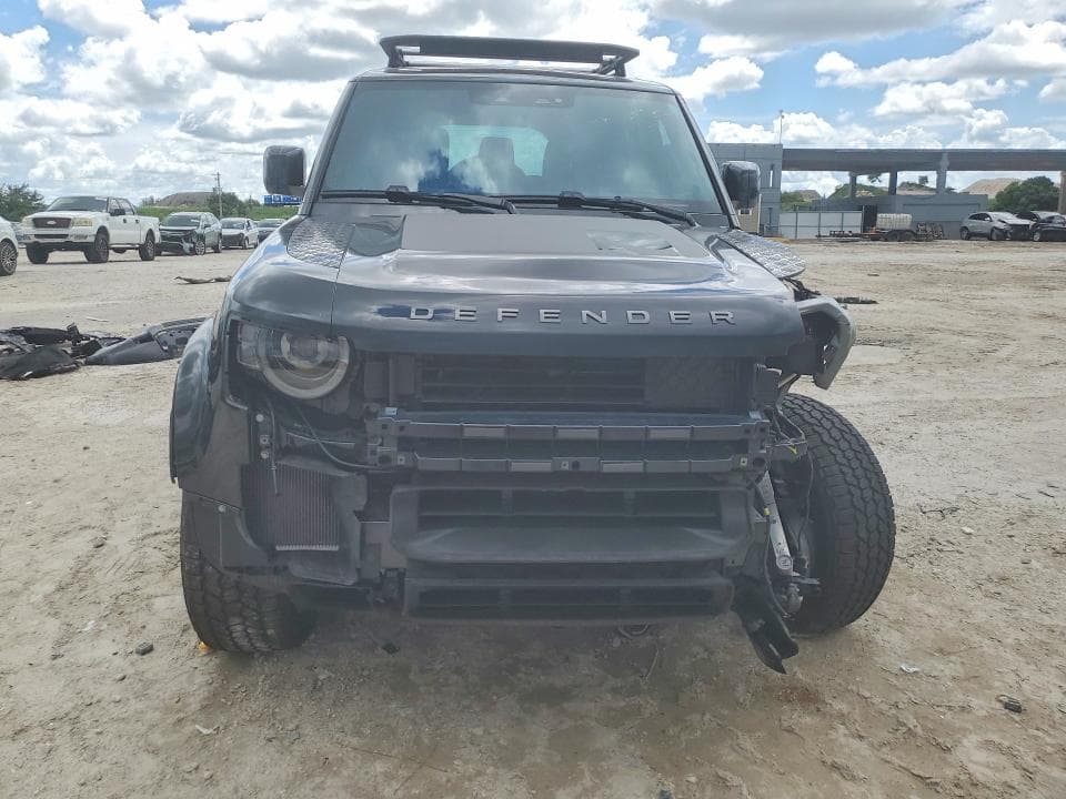 2024 LAND ROVER DEFENDER 130 OUTBOUND 5