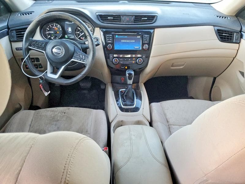 2017 NISSAN ROGUE SV 8