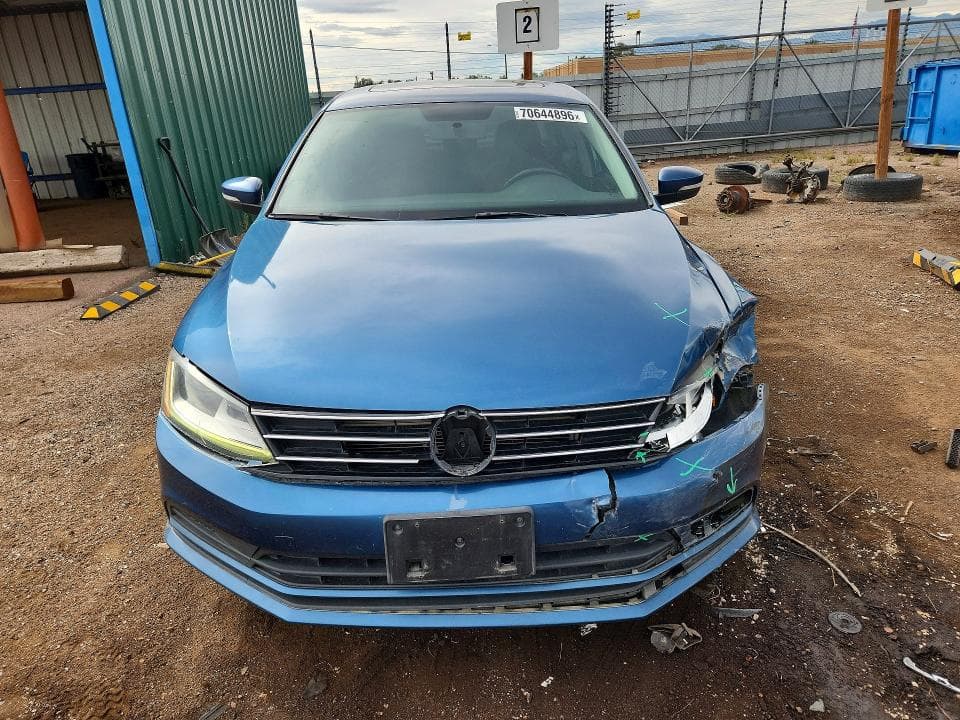 2017 VOLKSWAGEN JETTA SE 5