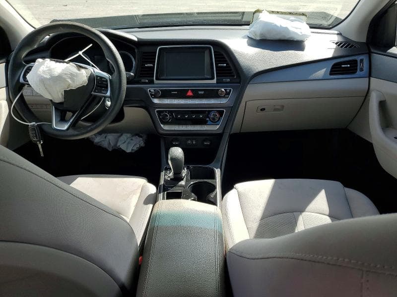 2019 HYUNDAI SONATA SE 8