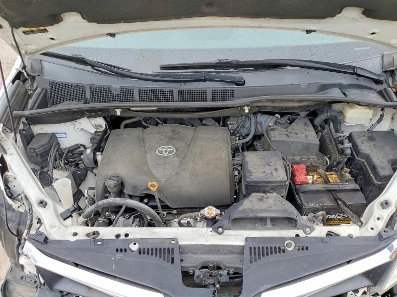 2020 TOYOTA SIENNA LE 12