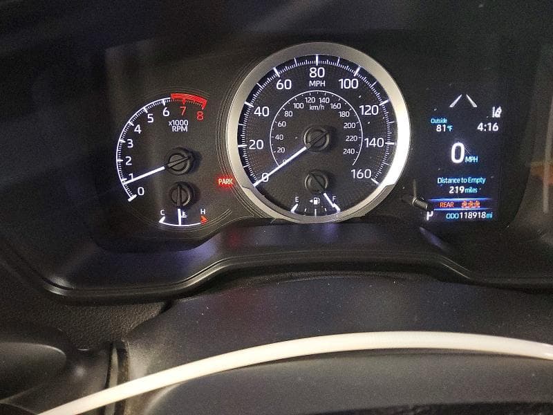2020 TOYOTA COROLLA LE 9