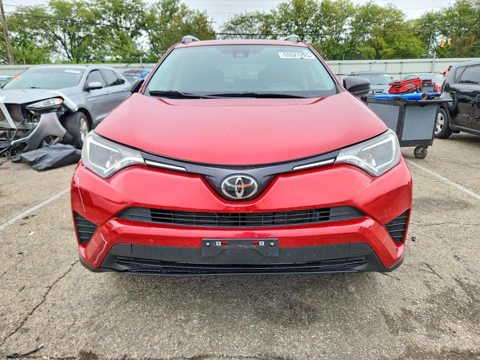 2017 TOYOTA RAV4 LE 5