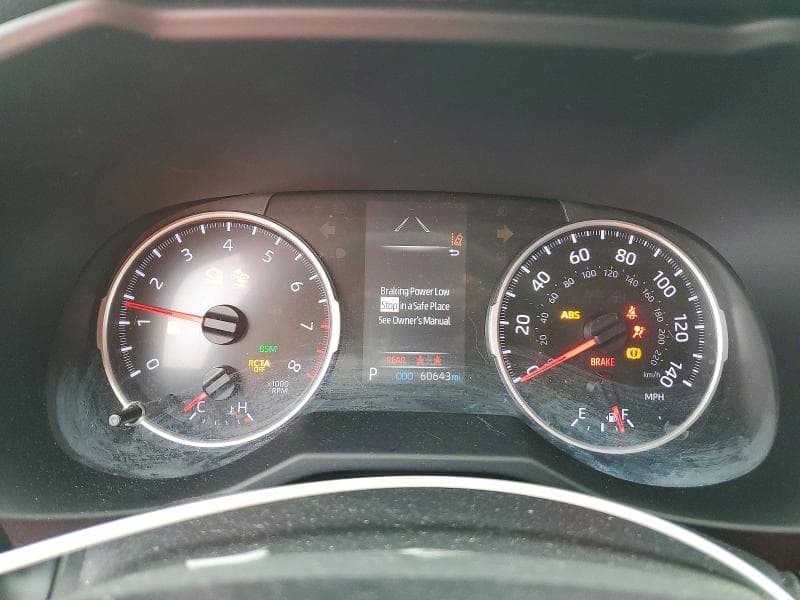 2021 TOYOTA RAV4 XLE 9