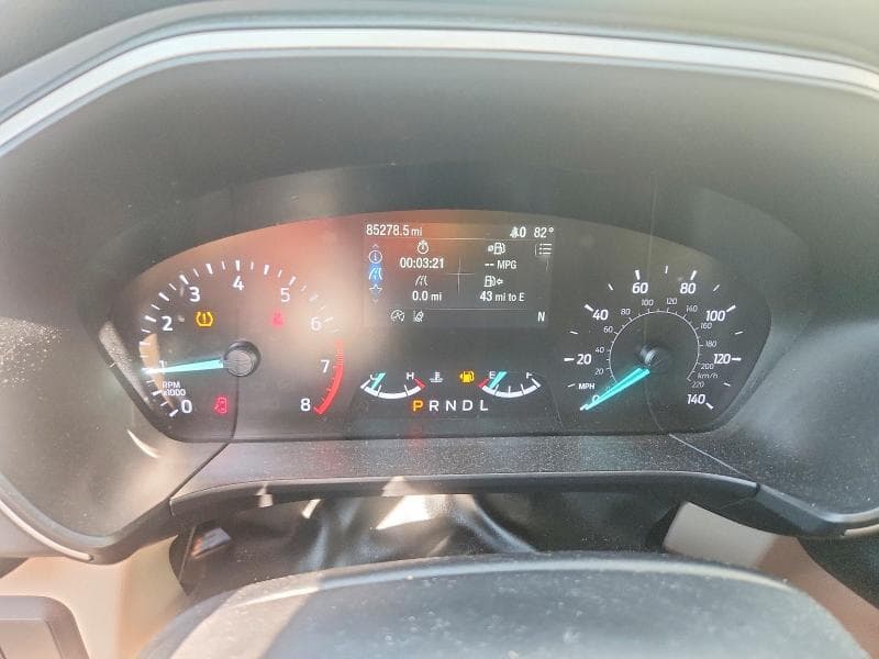 2021 FORD ESCAPE SE 9