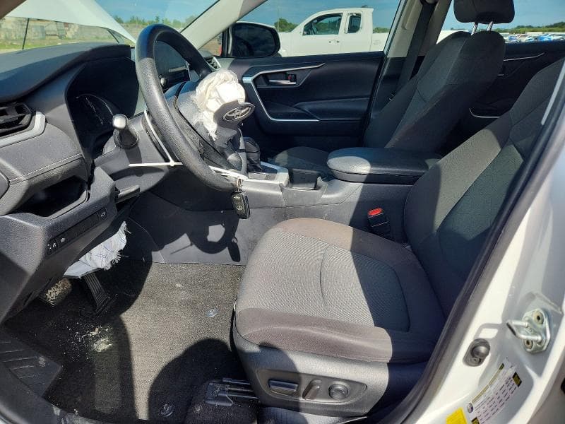2023 TOYOTA RAV4 XLE 7