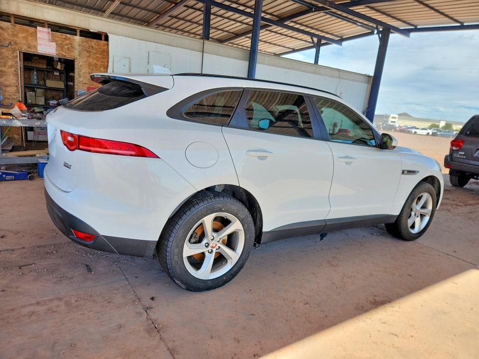 2017 JAGUAR F-PACE PREMIUM 3