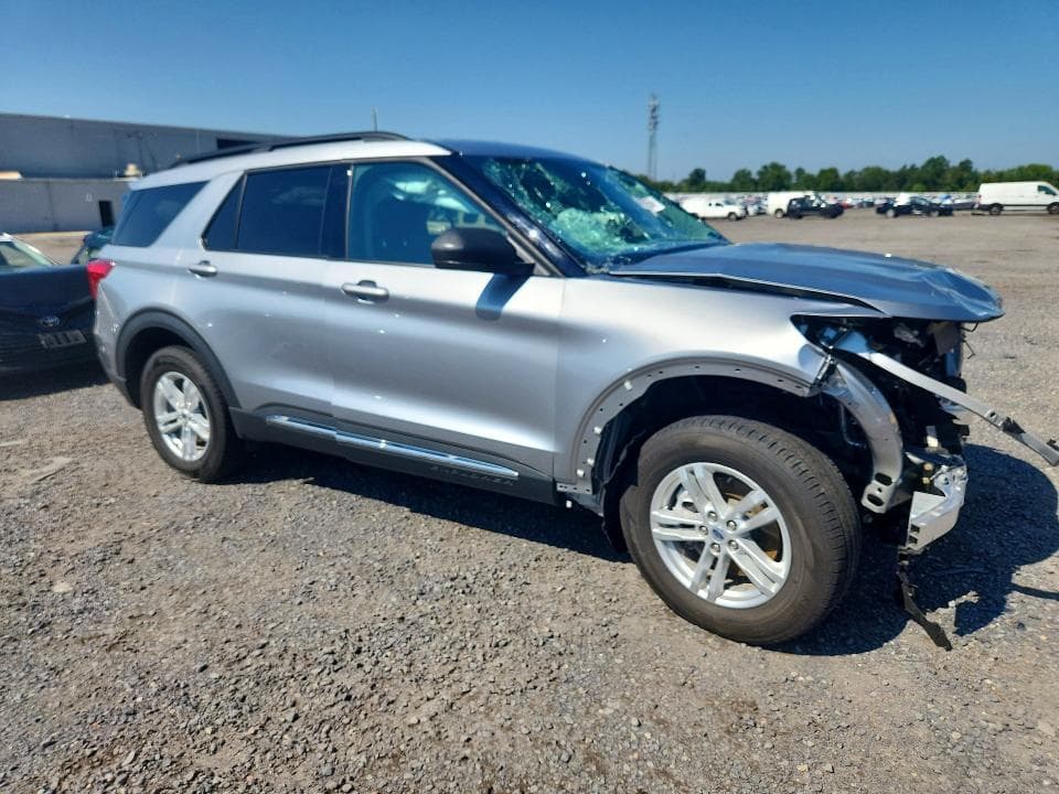 2023 FORD EXPLORER XLT 4