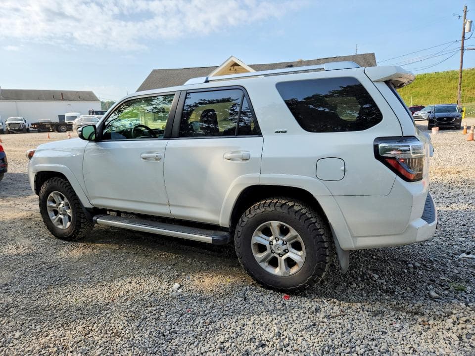 2017 TOYOTA 4RUNNER SR5 PREMIUM 2