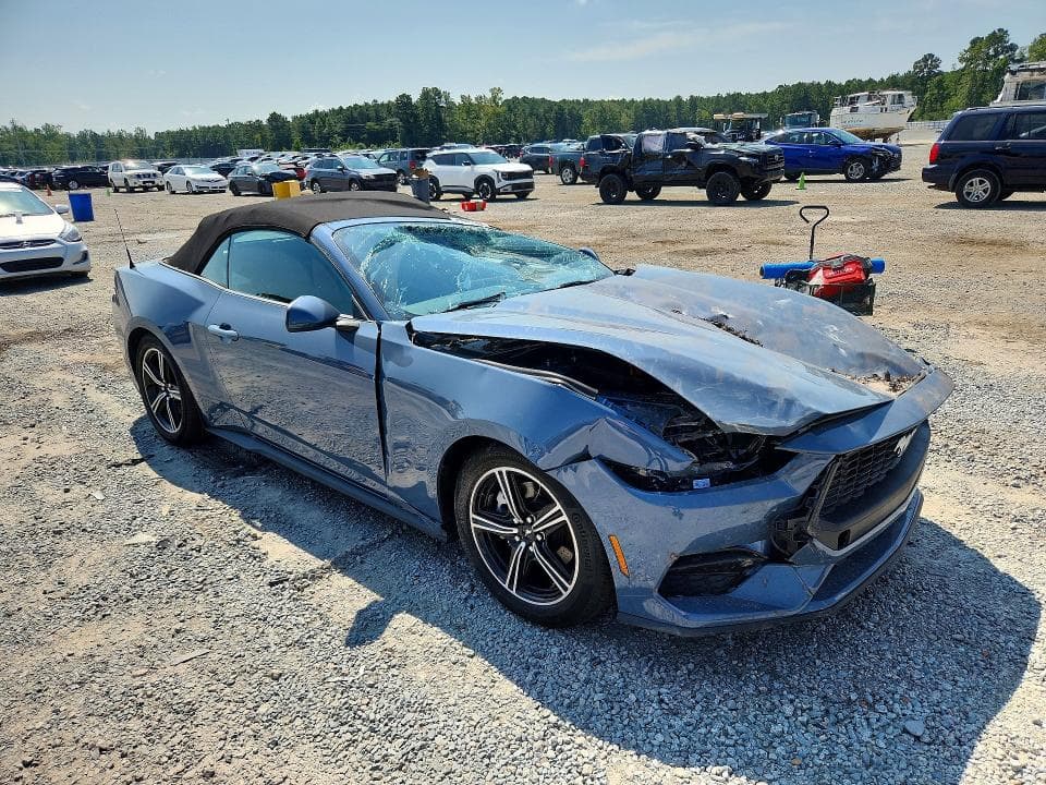 2025 FORD MUSTANG 4