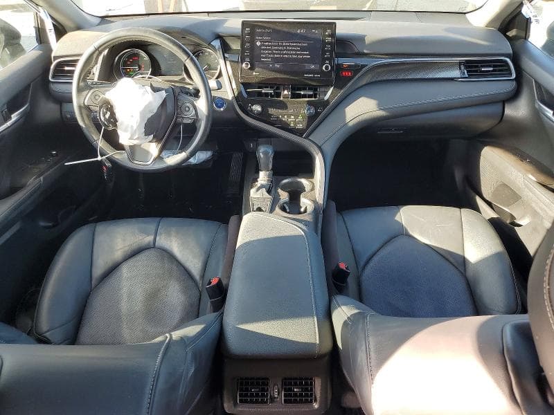 2021 TOYOTA CAMRY XSE 8