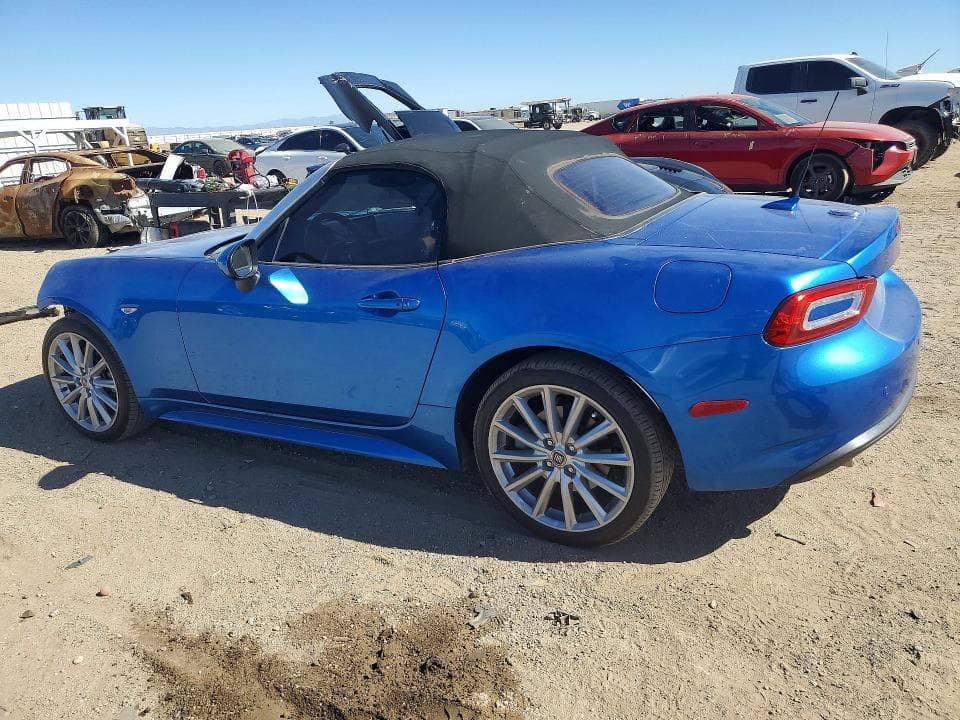 2017 FIAT 124 SPIDER CLASSICA 2