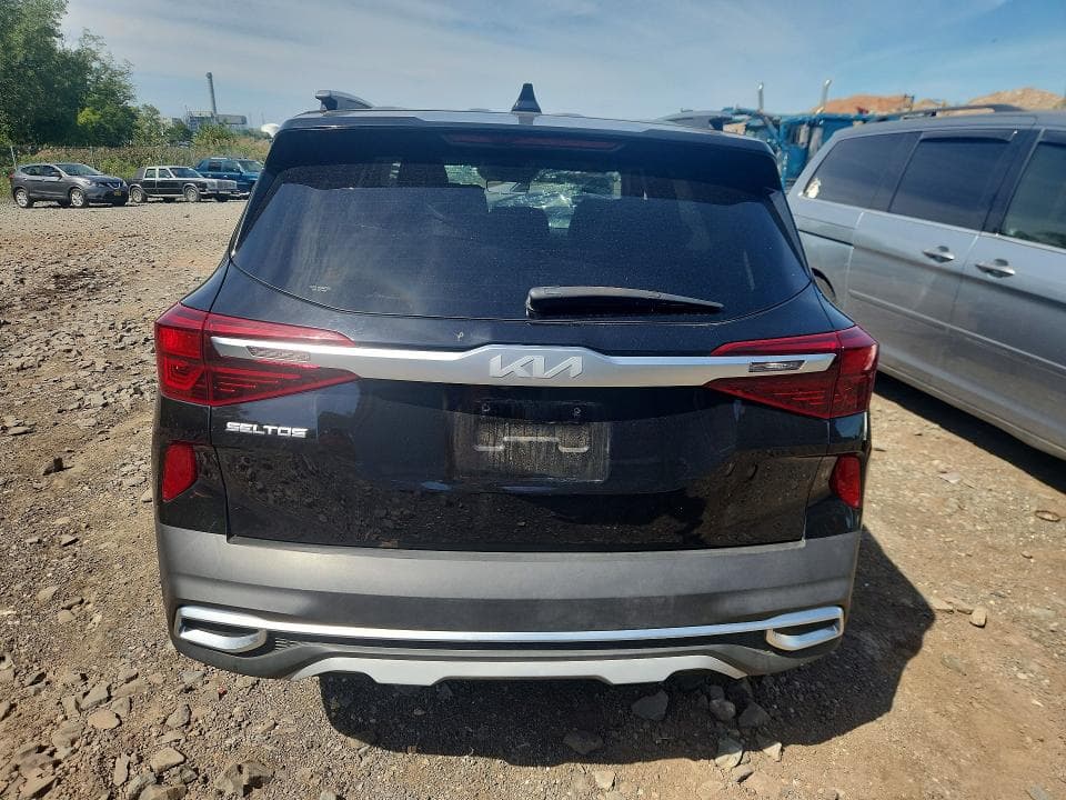 2022 KIA SELTOS S 6