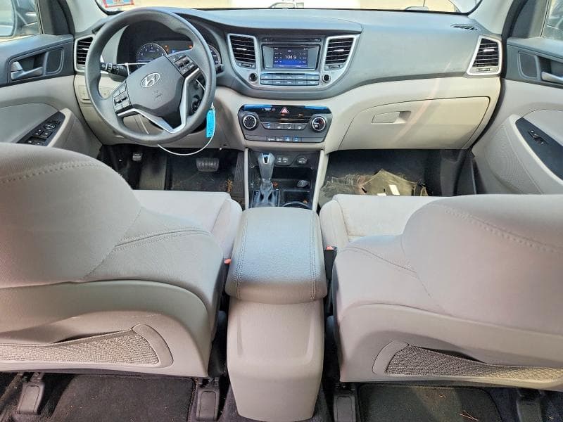 2017 HYUNDAI TUCSON SE 8