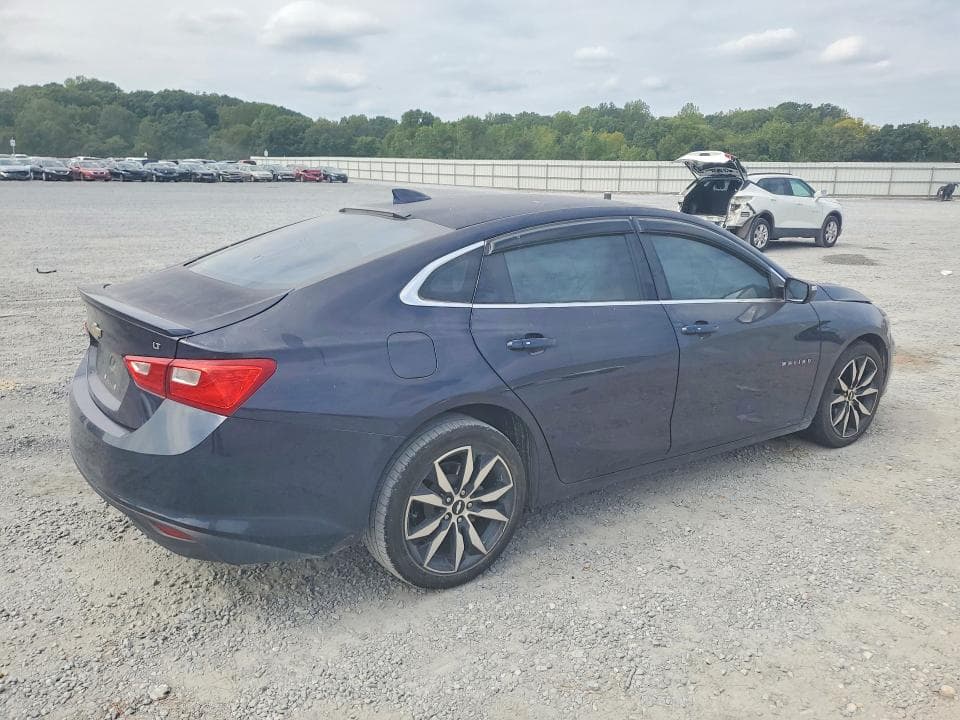 2017 CHEVROLET MALIBU LT 3