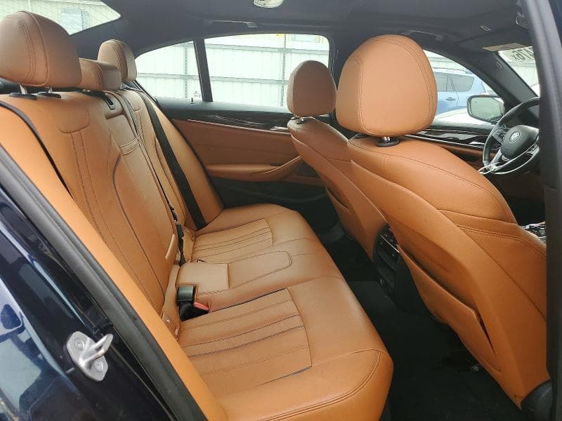 2017 BMW 540 XI 10