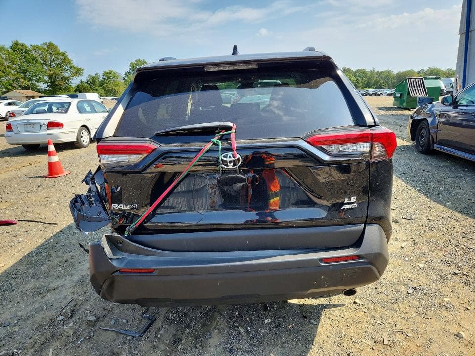 2020 TOYOTA RAV4 LE 6