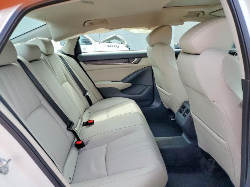 2018 HONDA ACCORD TOURING 10