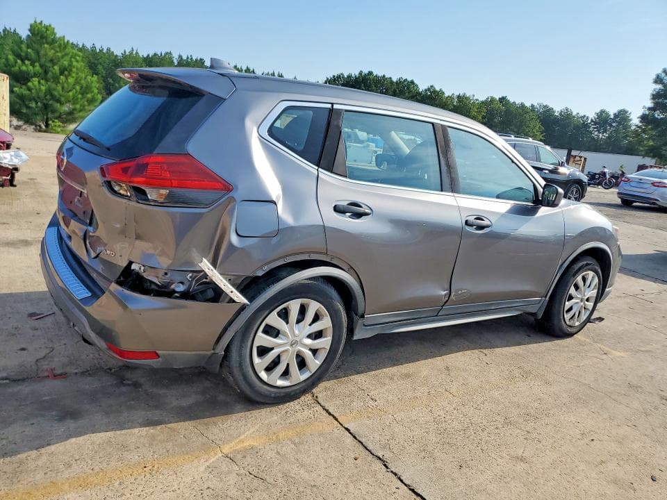 2019 NISSAN ROGUE S 3
