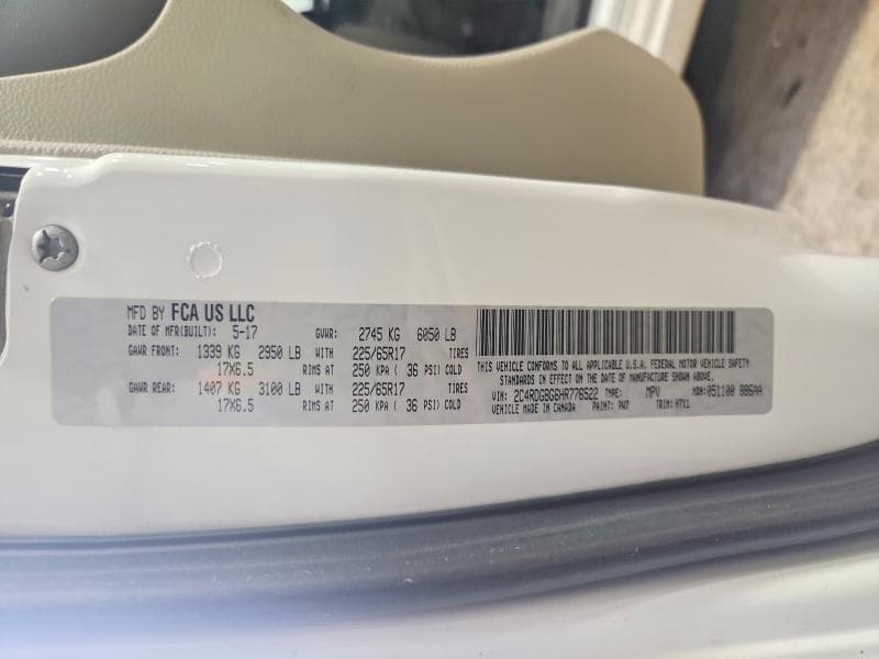 2017 DODGE GRAND CARAVAN SE 13