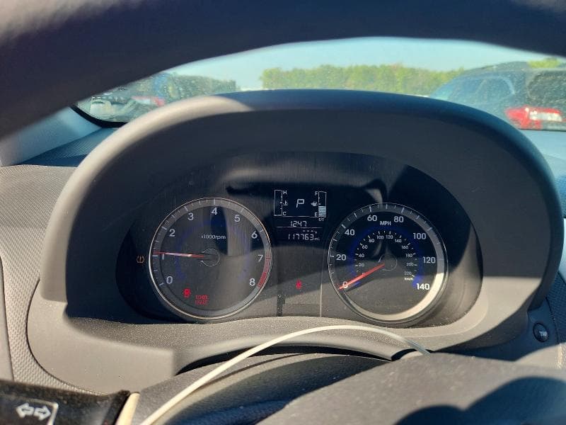 2017 HYUNDAI ACCENT SE 9