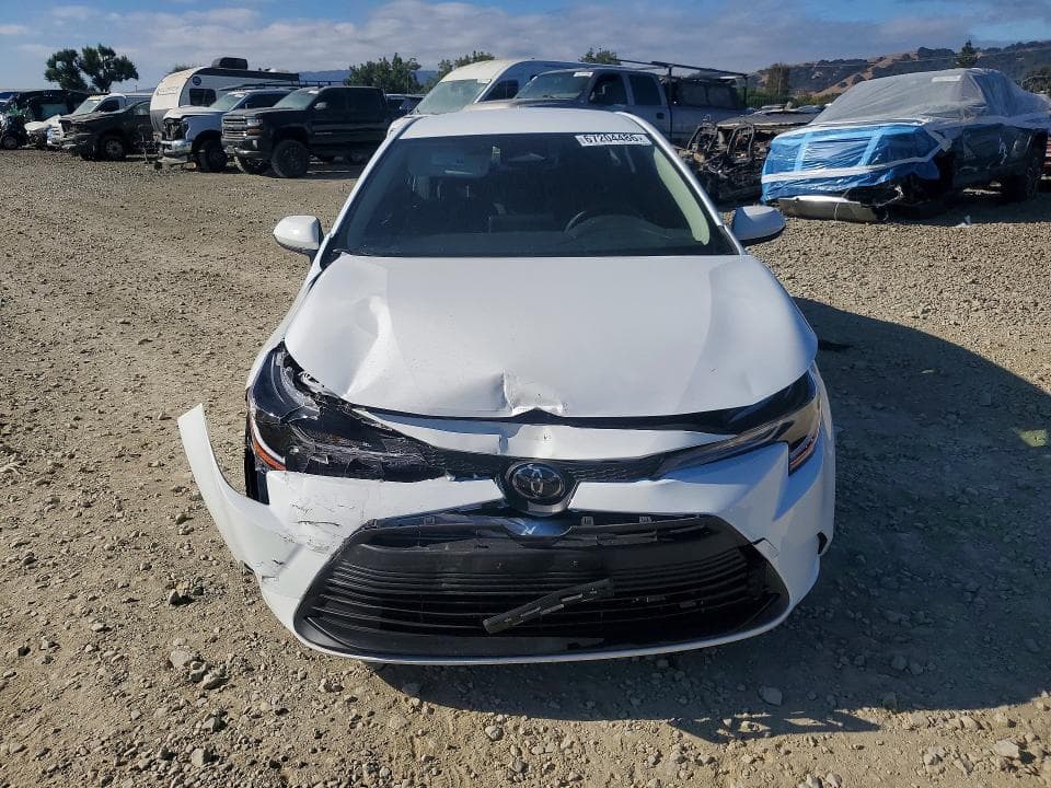 2026 TOYOTA COROLLA LE 5