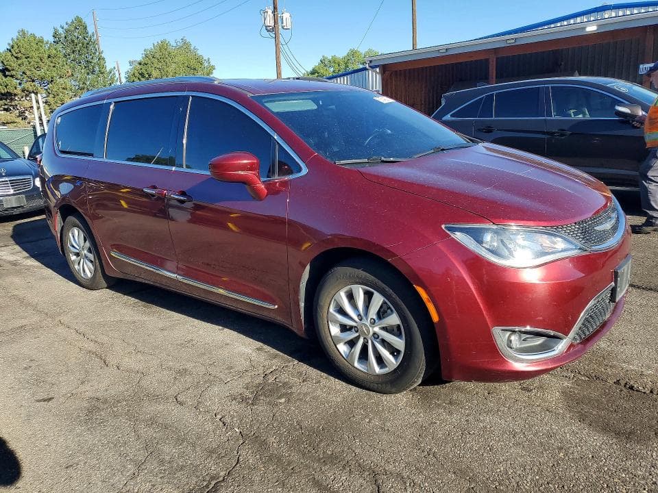 2018 CHRYSLER PACIFICA TOURING L 4