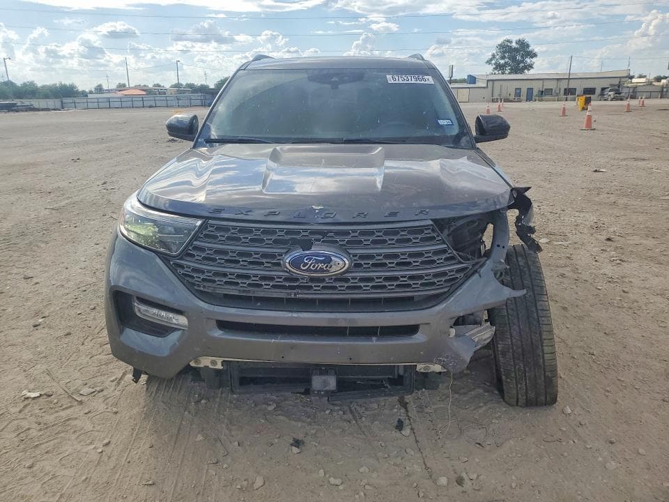 2022 FORD EXPLORER XLT 5