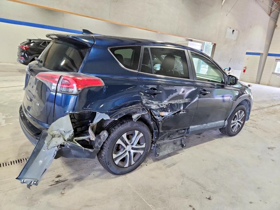 2017 TOYOTA RAV4 LE 3