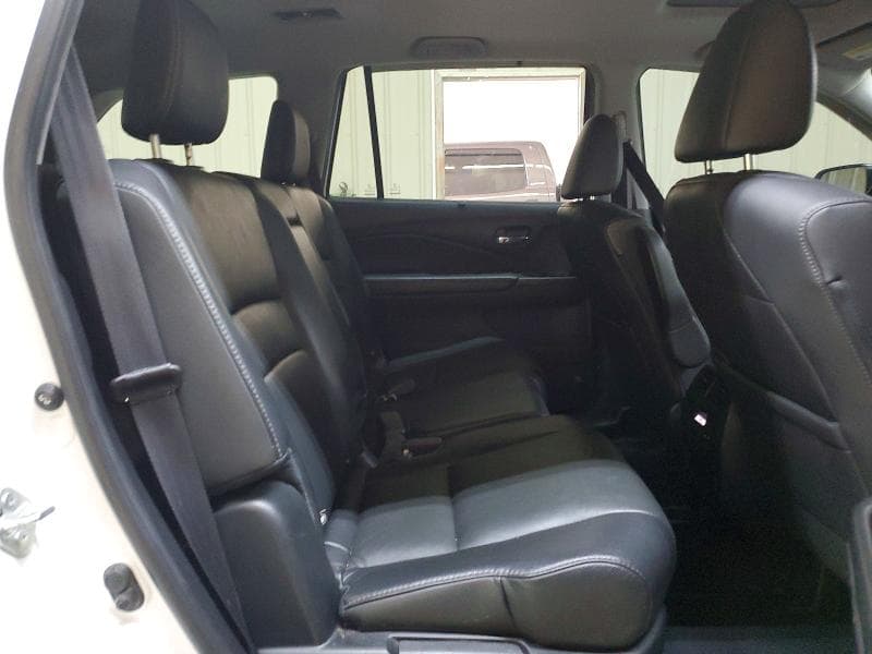 2021 HONDA PILOT SE 11